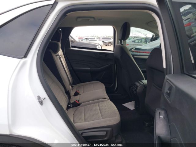 1FMCU0G61NUB98823 Ford ESCAPE SE