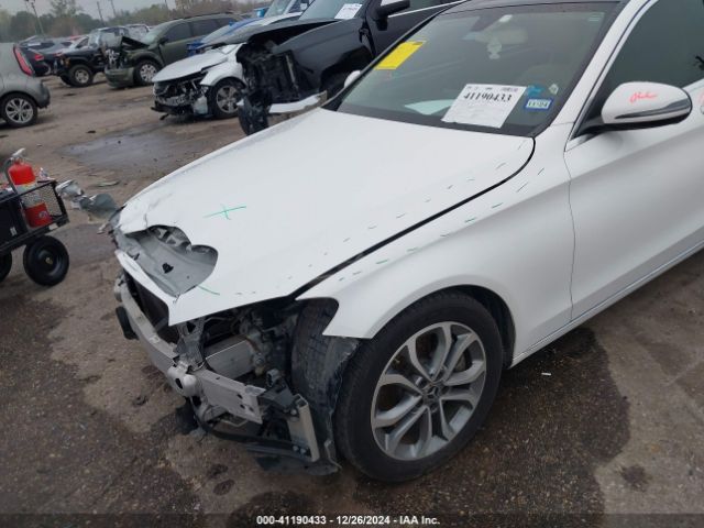WDDWF4JB3JR389395 Mercedes-Benz C 300