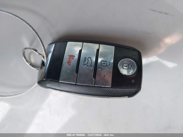 5XYKWDA76EG500644 KIA Sorento Limited V6