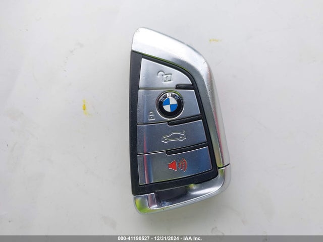 BMW 750i Xdrive 2016 WBA7F2C52GG420941 Image 11