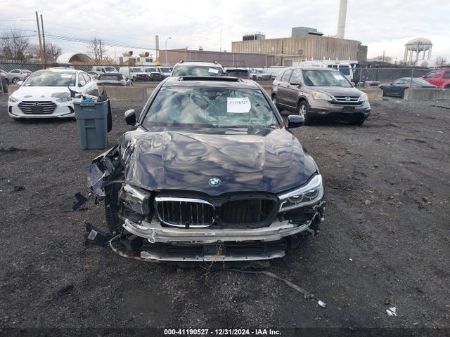 BMW 750i Xdrive 2016 WBA7F2C52GG420941 Image 12