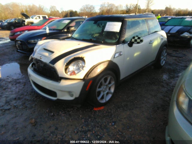 2008 MINI COOPER S WMWMF73508TV33344 Photo 1