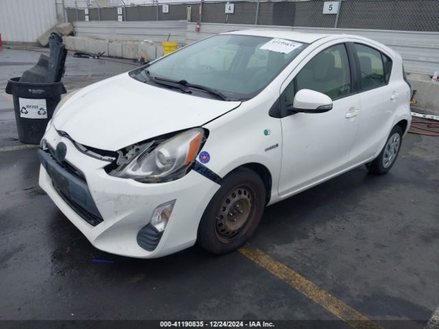 JTDKDTB32G1127035 Toyota Prius C One