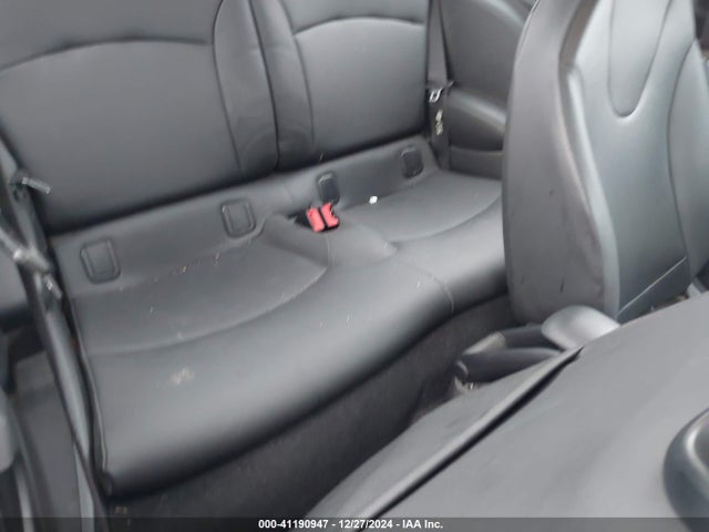 2011 MINI COOPER WMWSU3C52BT253082 Photo 7