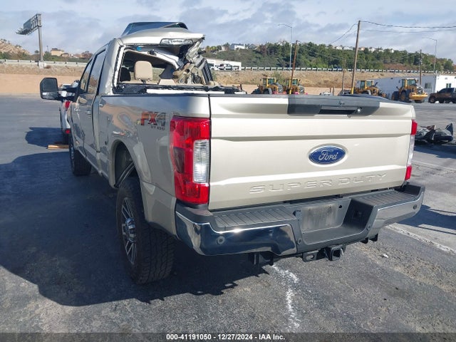 1FT7W2BT6JEB82713 Ford F-250 Lariat
