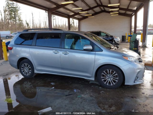 5TDYZ3DC0KS012633 Toyota Sienna Xle 8 Passenger