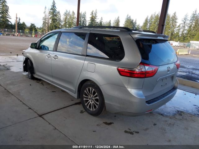 5TDYZ3DC0KS012633 Toyota Sienna Xle 8 Passenger
