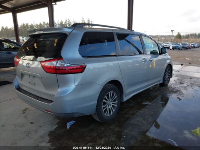5TDYZ3DC0KS012633 Toyota Sienna Xle 8 Passenger