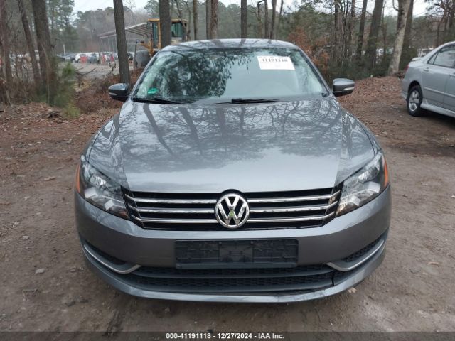 1VWAS7A38FC043652 Volkswagen Passat 1.8t Wolfsburg Edition