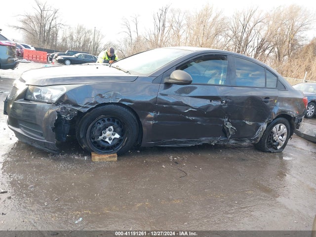 1G1PA5SH0E7150807 Chevrolet Cruze Ls Auto