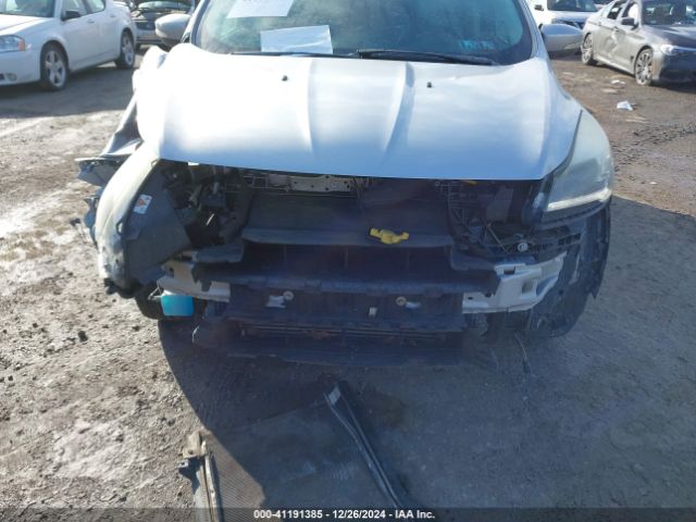 1FMCU9J97FUB35489 Ford Escape Titanium