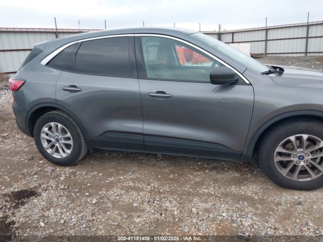 1FMCU0G65NUB32467 Ford ESCAPE SE