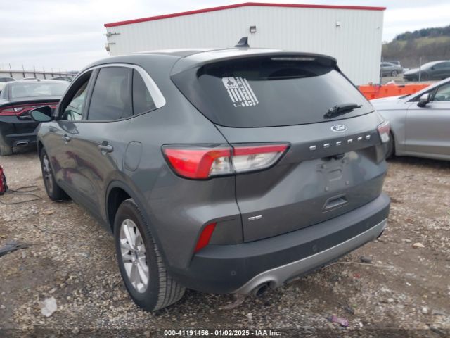 1FMCU0G65NUB32467 Ford ESCAPE SE