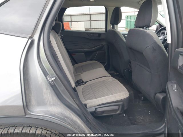 1FMCU0G65NUB32467 Ford ESCAPE SE