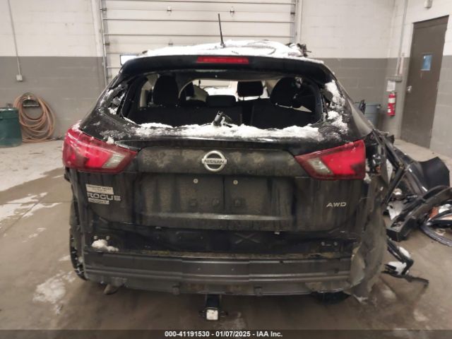JN1BJ1CR9HW122213 Nissan Rogue Sport S