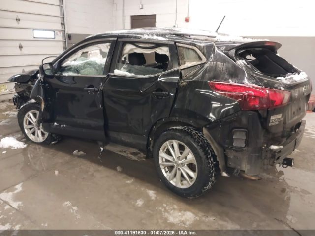 JN1BJ1CR9HW122213 Nissan Rogue Sport S
