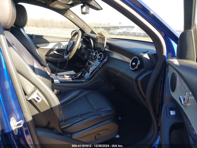 WDC0G4KB7HF139837 Mercedes-Benz Glc 300 4matic