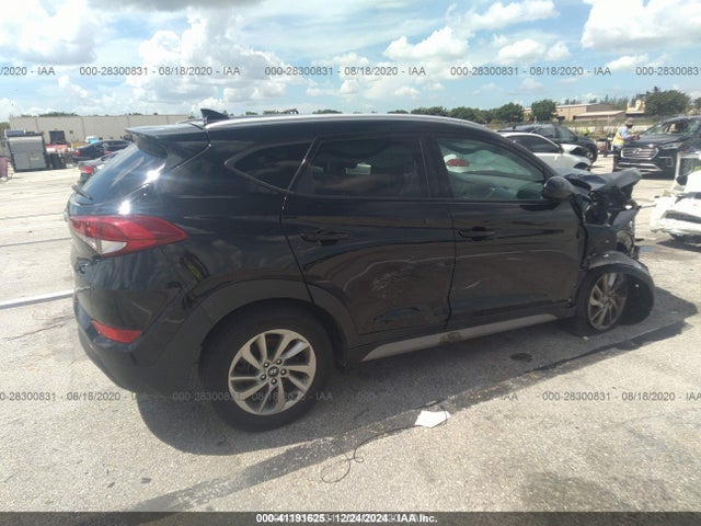 KM8J33A47JU700554 Hyundai TUCSON SEL