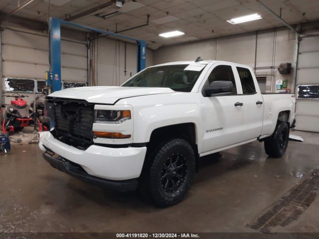 1GCVKPEC6JZ265403 Chevrolet Silverado 1500 Custom