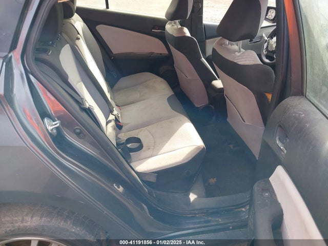 Toyota Prius Two 2016 JTDKBRFU8G3004985 Image 8