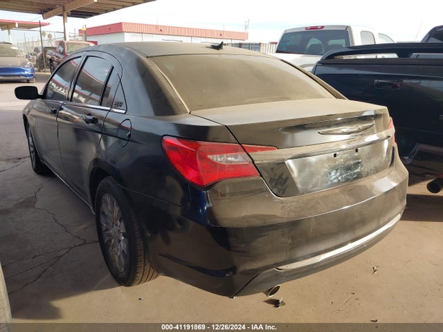 1C3CCBAG0EN101372 Chrysler 200 LX