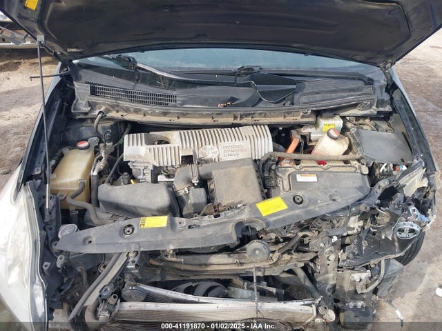 JTDKN3DUXF1882614 Toyota Prius Two
