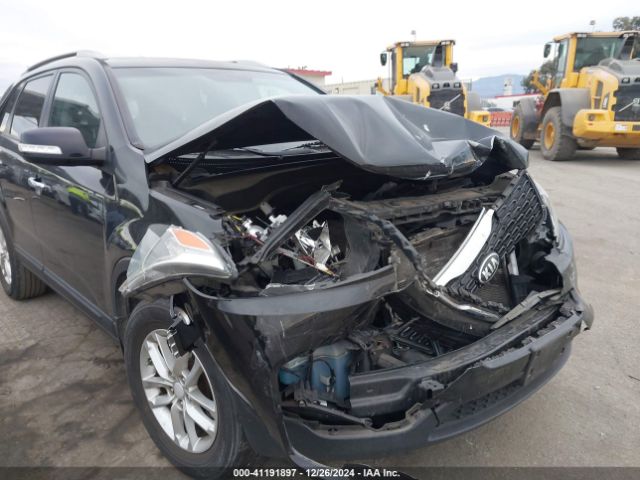 5XYKT3A67FG632498 KIA SORENTO LX