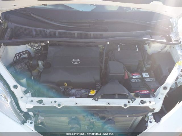 5TDKK3DC0GS740437 Toyota Sienna Le 8 Passenger
