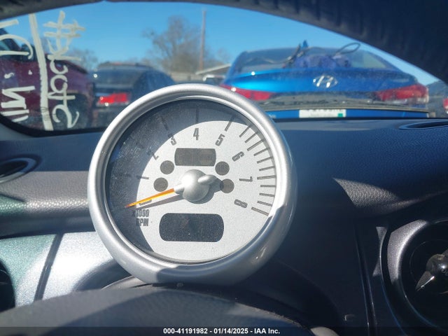 2003 MINI COOPER S WMWRE334X3TD66009 Photo 6
