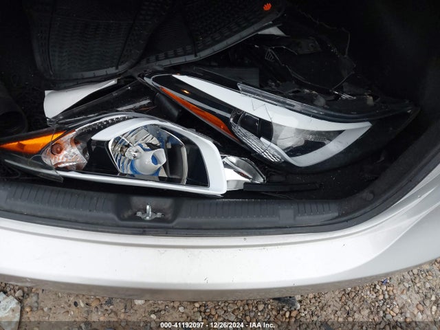 Hyundai Elantra Value Edition 2016 5NPDH4AE1GH734073 Image 12