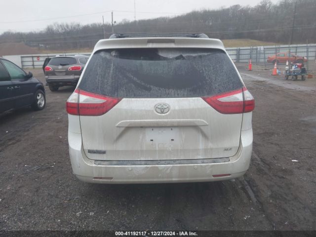 5TDYK3DC8FS537028 Toyota Sienna Xle/limited