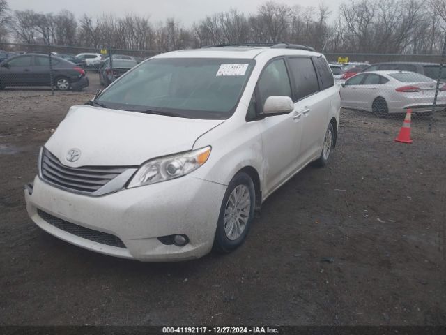 5TDYK3DC8FS537028 Toyota Sienna Xle/limited