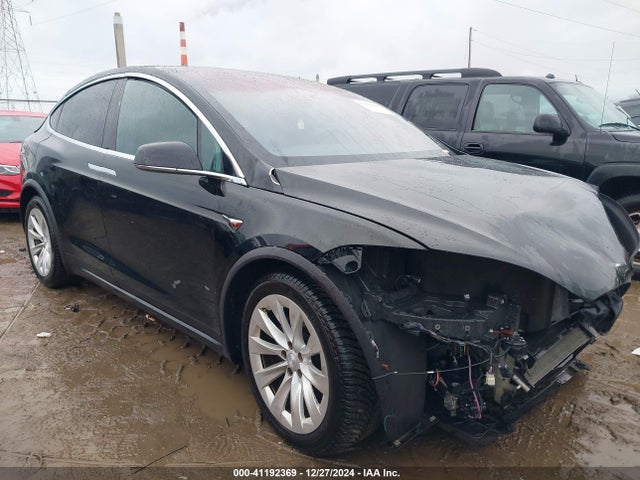 2018 TESLA MODEL X 5YJXCBE29JF099951 Photo 0