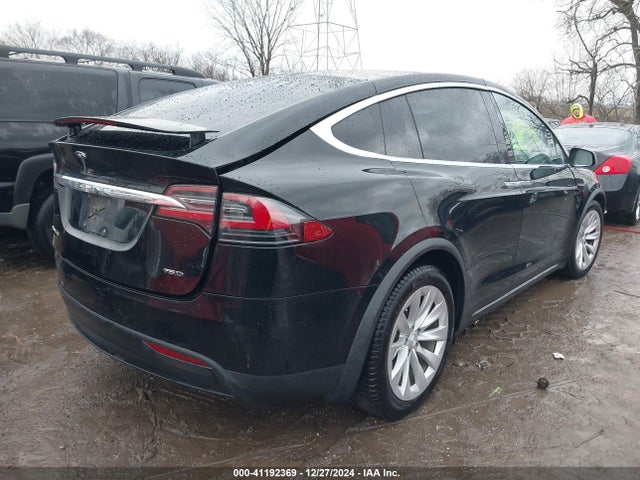 2018 TESLA MODEL X 5YJXCBE29JF099951 Photo 3