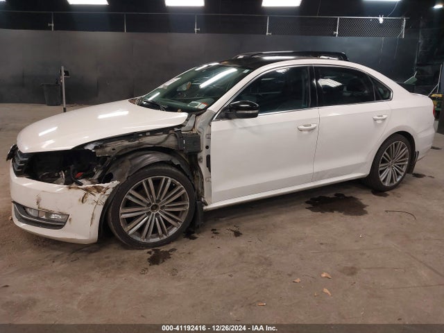 1VWBT7A36FC046809 Volkswagen Passat 1.8t Sport