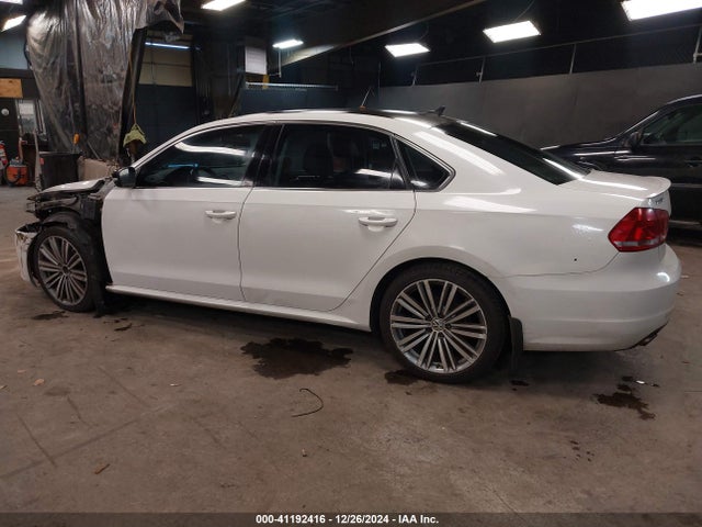 1VWBT7A36FC046809 Volkswagen Passat 1.8t Sport