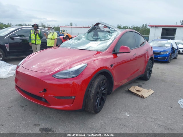 2023 TESLA MODEL Y 7SAYGDEE8PF830492 Photo 1