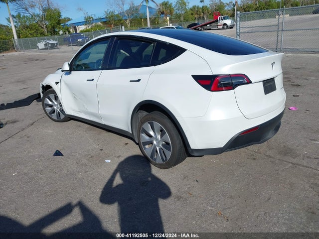 2022 TESLA MODEL Y 7SAYGDEE1NF563046 Photo 2