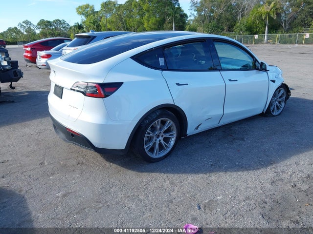 2022 TESLA MODEL Y 7SAYGDEE1NF563046 Photo 3