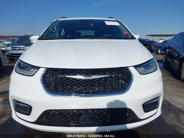 Chrysler Pacifica Touring L 2022 2C4RC1BG1NR155457 Image 12