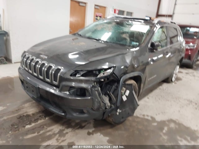 Jeep Cherokee Latitude 2014 1C4PJMCS3EW260946 Image 2