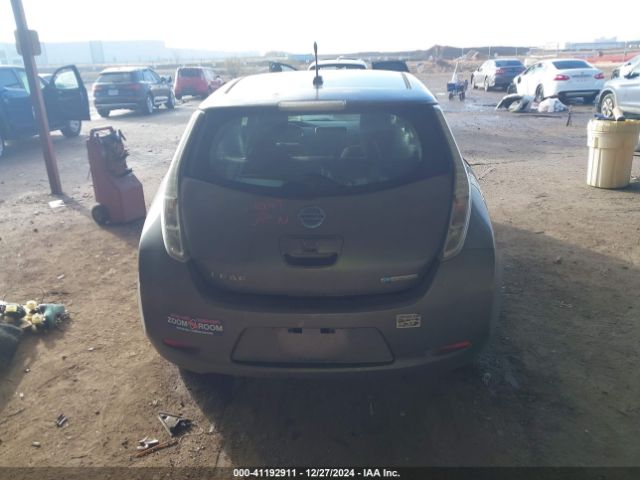 1N4AZ0CP3EC338541 Nissan LEAF SV