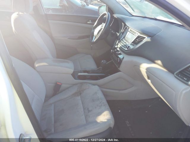 KM8J33A21HU513626 Hyundai Tucson Sport