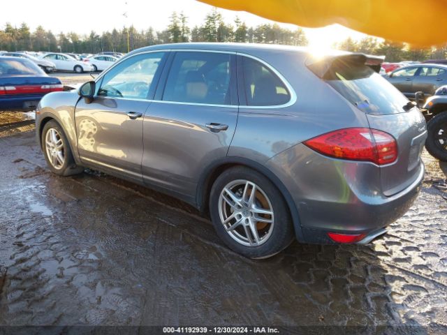 2013 PORSCHE CAYENNE WP1AB2A20DLA81157 Photo 2