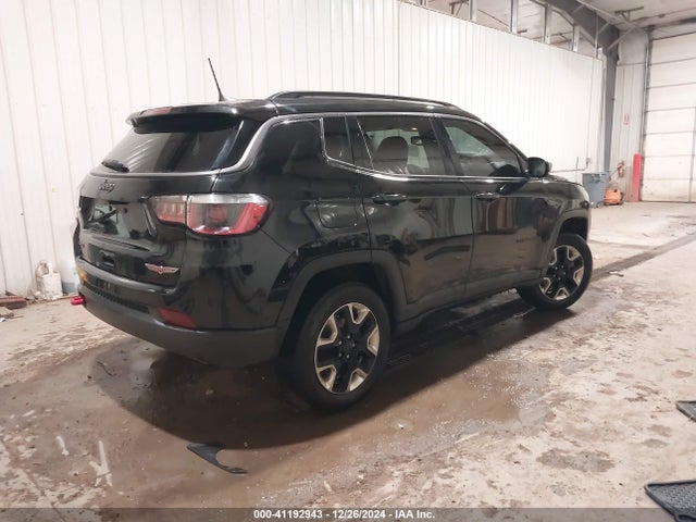 3C4NJDDB7JT207513 Jeep Compass Trailhawk 4x4