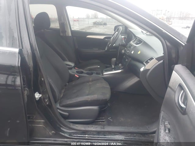 3N1AB7AP0HY214025 Nissan 2017
