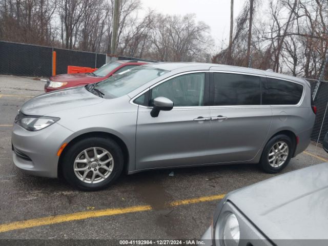 2C4RC1DG1HR552085 Chrysler Pacifica Touring