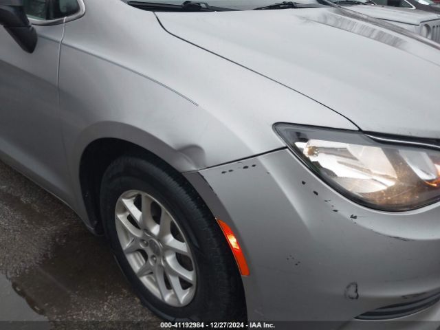 2C4RC1DG1HR552085 Chrysler Pacifica Touring