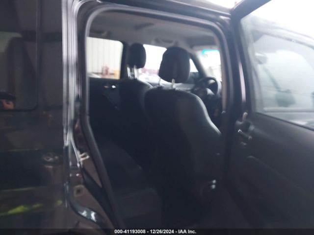 1C4NJPBA0GD777492 Jeep Patriot Sport Se