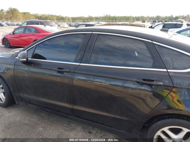 1FA6P0HD2G5121208 Ford FUSION SE
